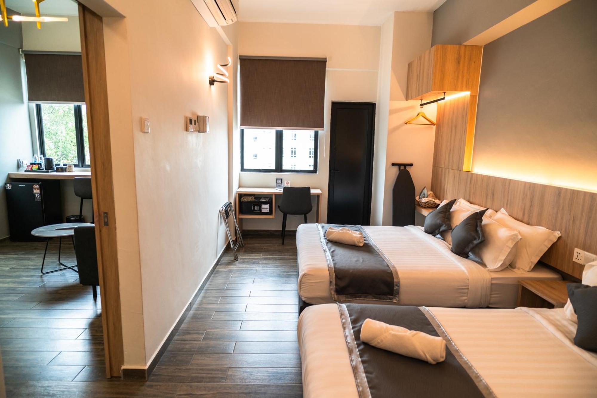 Hotel Dj Citi Plaza & 3*