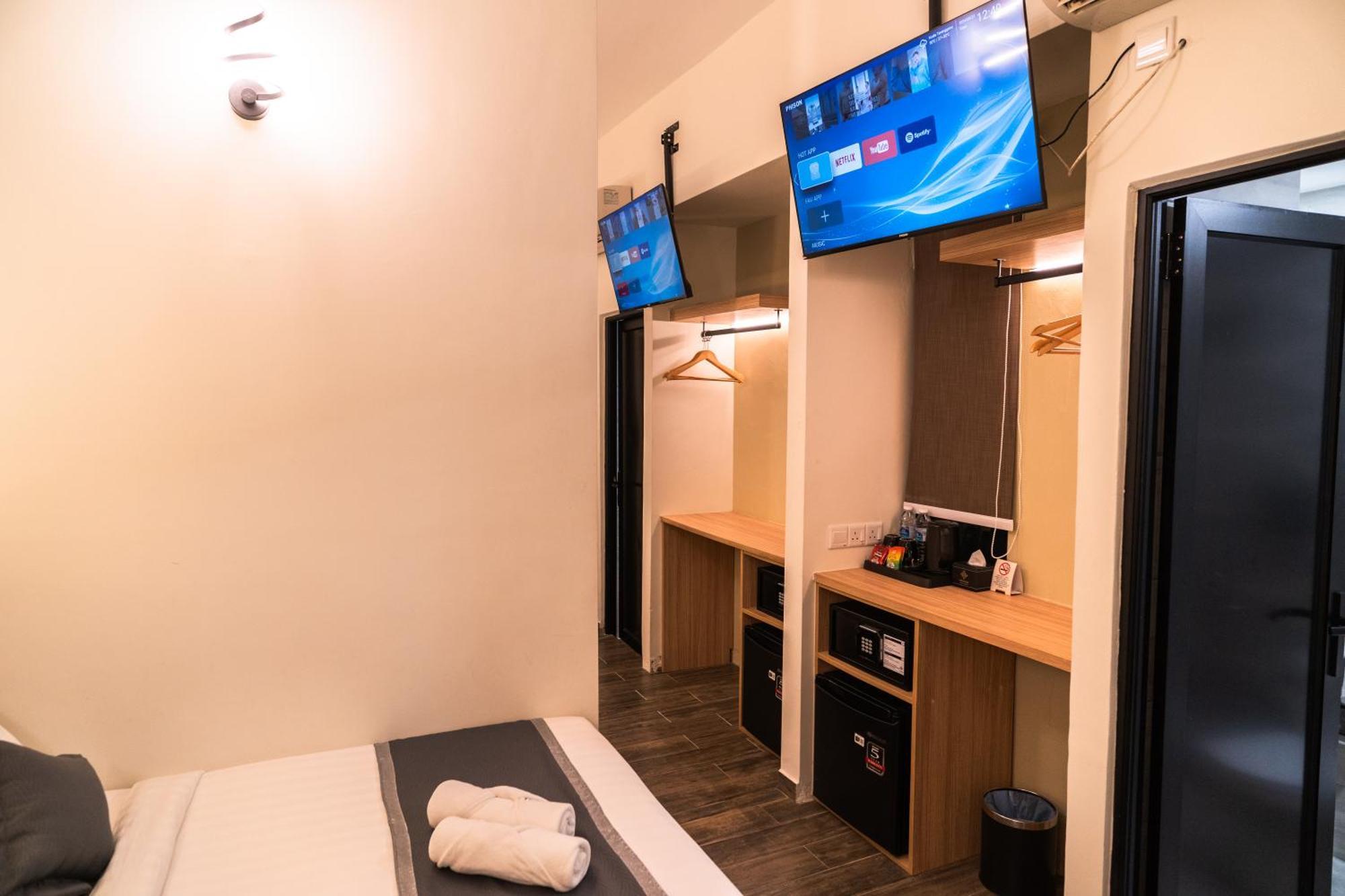 Hotel Dj Citi Plaza & 3*