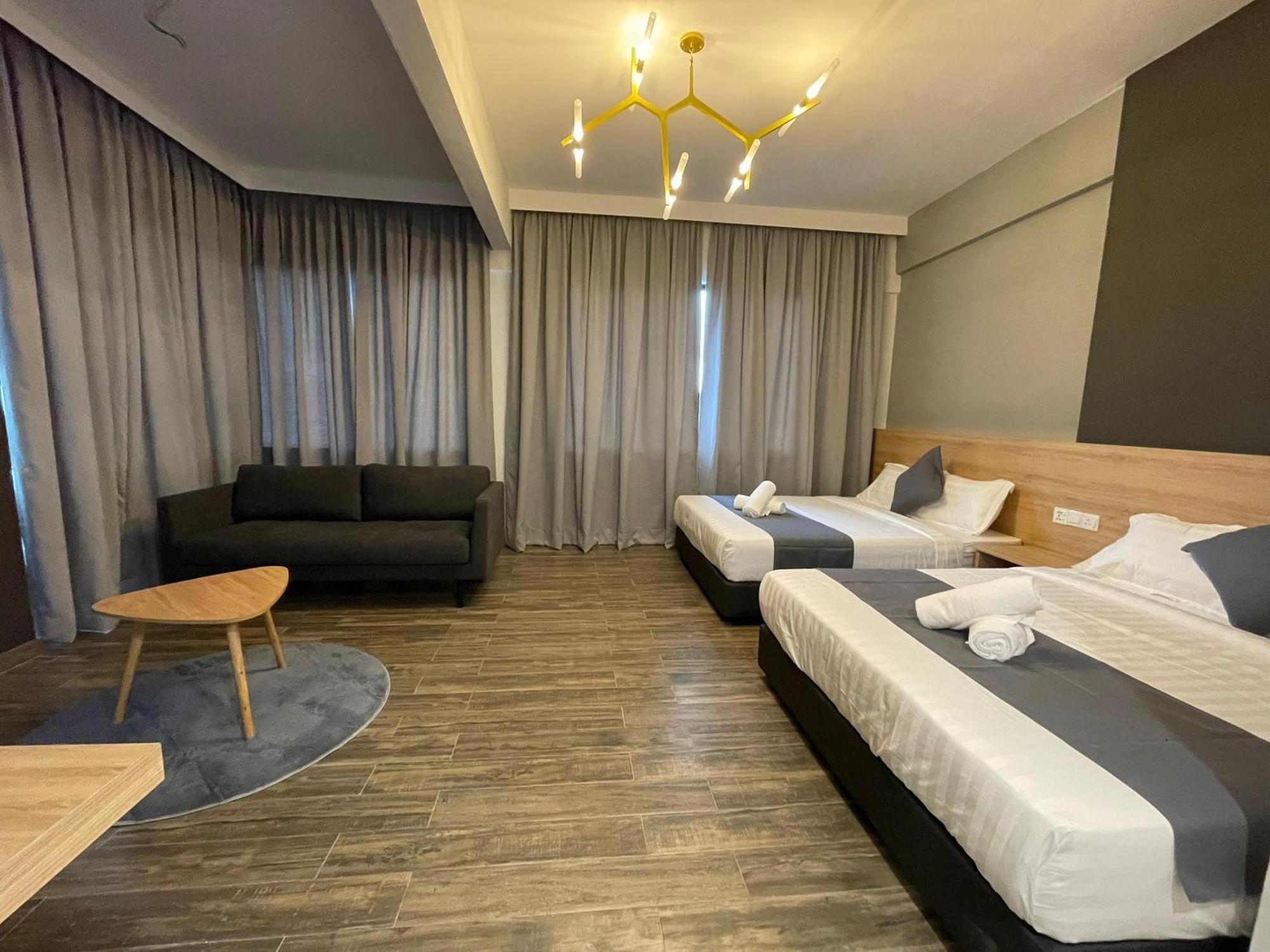 Hotel Dj Citi Plaza &
